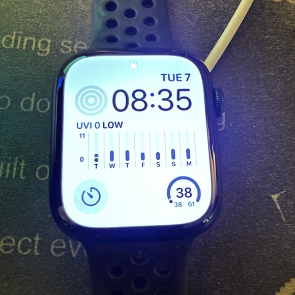 Apple Watch Series 8 GPS/LTE 45mm - Picture 2 of 6